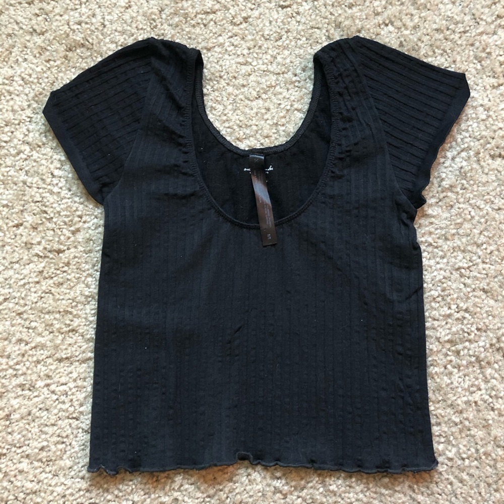 Out From Under Seamless Lettuce-Edge Cropped Top